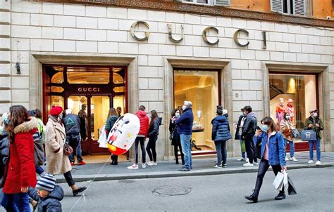 gucci e coronavirus|Gucci Sales Slide as Covid Ends Brand’s Years of Expansion.